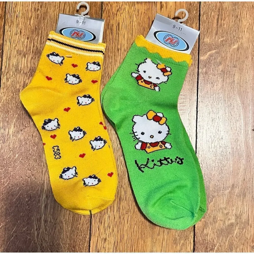 Brand New - 2-Pair Women’s Hello Kitty Ankle Socks Green Holiday and Yellow Ever